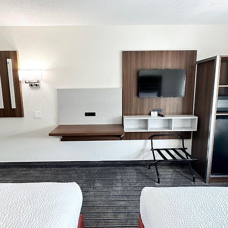 Ramada By Wyndham Lithia Springs Atlanta Hotel Buitenkant foto