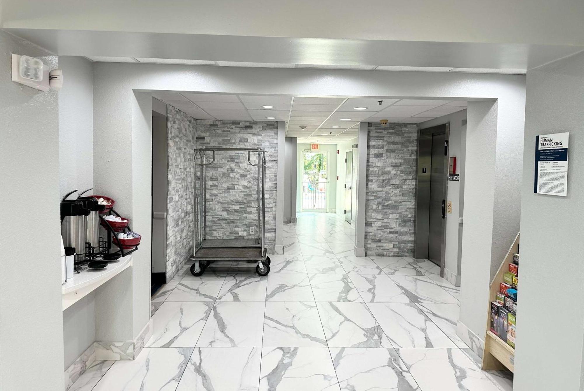 Ramada By Wyndham Lithia Springs Atlanta Hotel Buitenkant foto